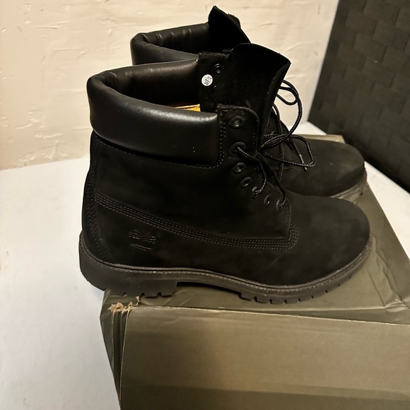 Timberland boots. - Picture 3 of 4